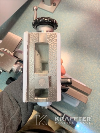 Torno convencional SCHAUBLIN 70-CF 20689-949 de segunda mano en venta