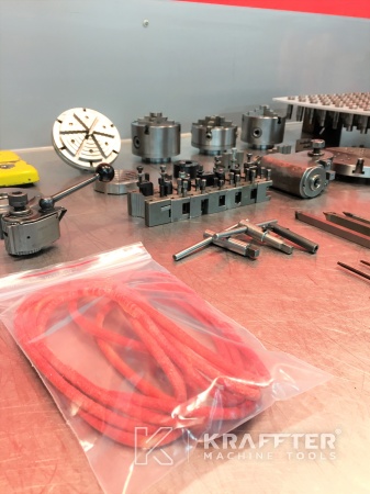 Torno convencional en venta SCHAUBLIN 70 20689-922 Máquinas herramienta usadas