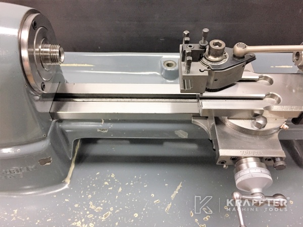 Torno convencional SCHAUBLIN 70 para procesos de mecanizado 20689-923