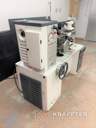 Torno de alta precisión SCHAUBLIN 135 disponible en KRAFFTER Machine Tools 20689-978