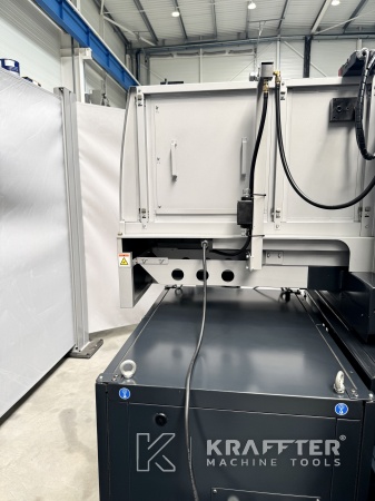 Mecanizado de precisión con Rectificadora plana CNC OKAMOTO ACC42 SA-iQ 90152 de segunda mano.