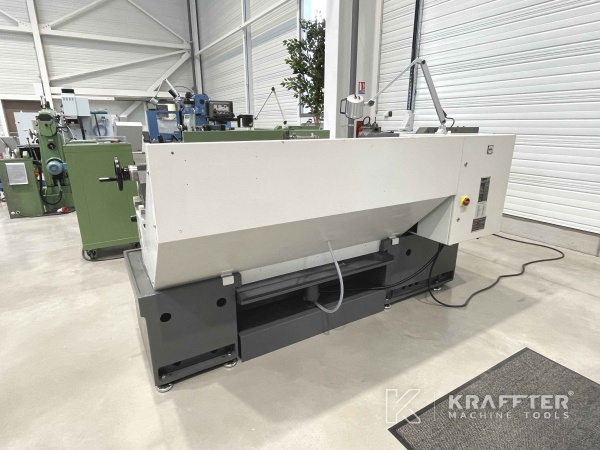 Maquinaria industrial para torneado Torno convencional COLCHESTER MASTER VS 3250 20690-006
